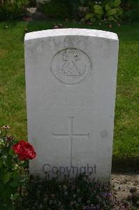 Dozinghem Military Cemetery - Jones, W